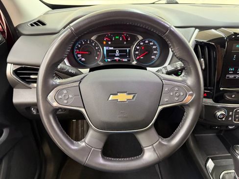 Used 2019 Chevrolet Traverse LT FWD image 25