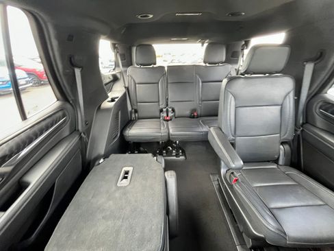 Used 2023 GMC Yukon Denali AWD/4WD image 32