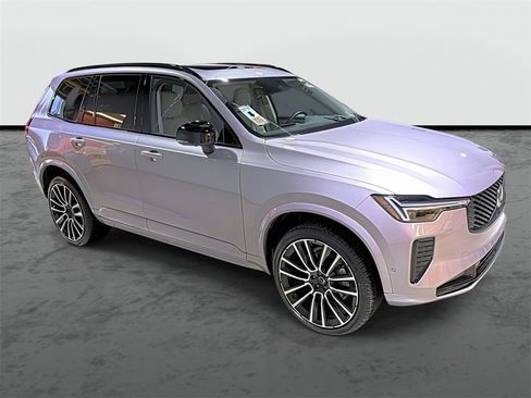 Used 2026 Volvo XC90 B6 Ultra image 5