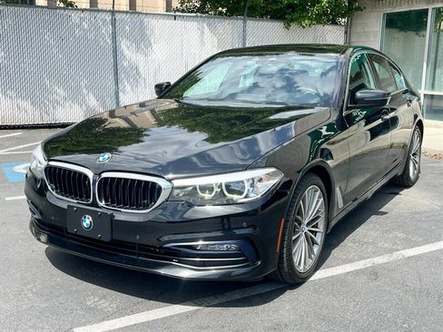 Used 2018 BMW 530i xDrive AWD/4WD image 3