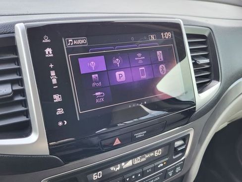 Used 2018 Honda Pilot EX image 21