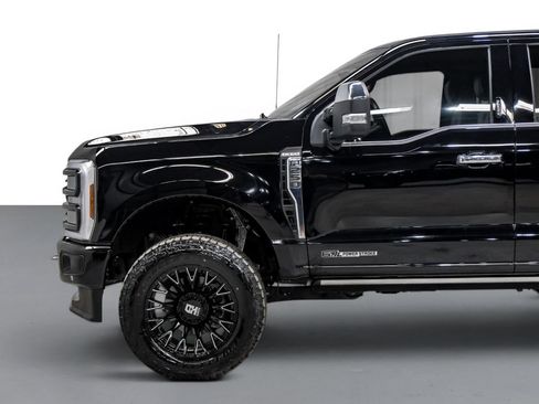 Used 2024 Ford F250 King Ranch w/ Chrome Package AWD/4WD image 11