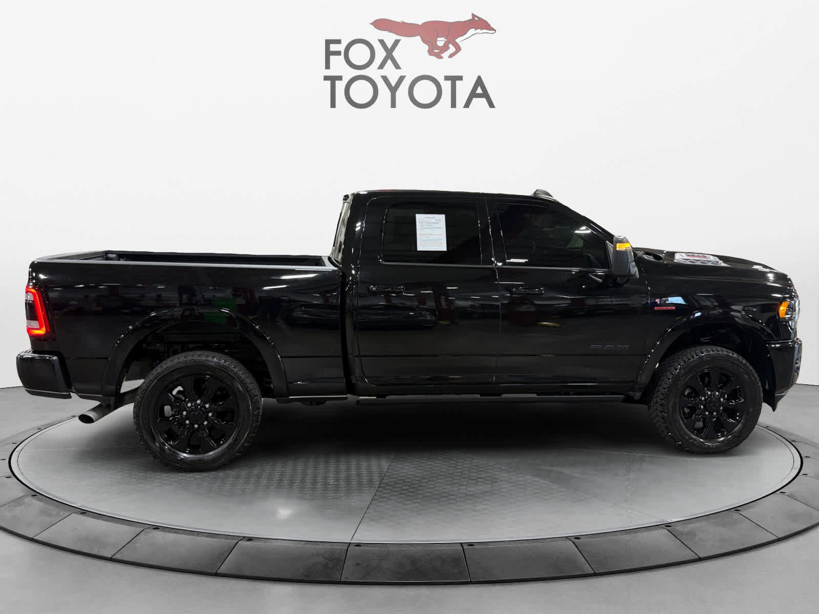 Used 2024 RAM 2500 Limited AWD/4WD image 7