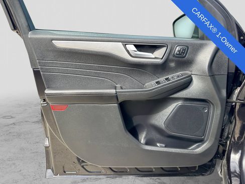 Used 2025 Ford Escape Platinum AWD/4WD image 34
