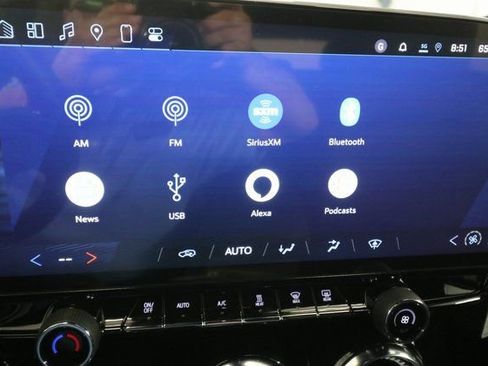 New 2025 Chevrolet Blazer EV LT image 9