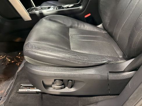 Used 2015 Land Rover Discovery Sport HSE AWD/4WD image 23