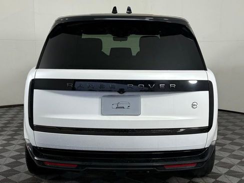 Certified 2025 Land Rover Range Rover SV image 7