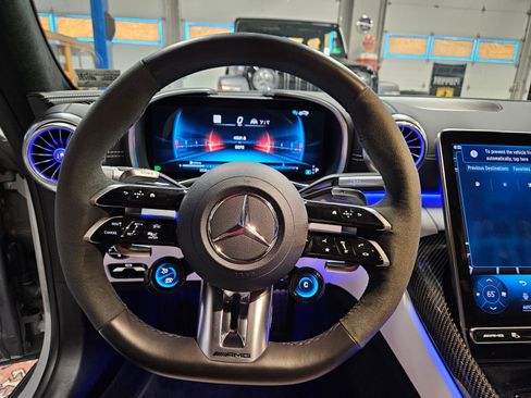 Used 2025 Mercedes-Benz AMG GT 63 image 19
