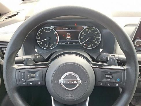 Used 2023 Nissan Rogue SV image 19