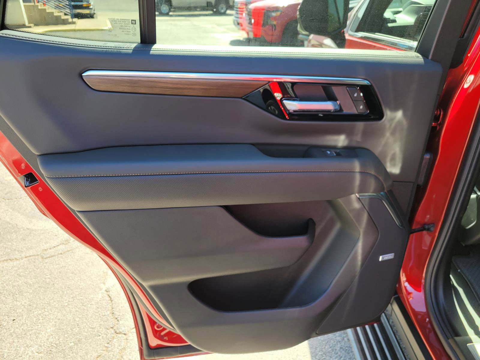 New 2027 Chevrolet Tahoe High Country AWD/4WD image 10
