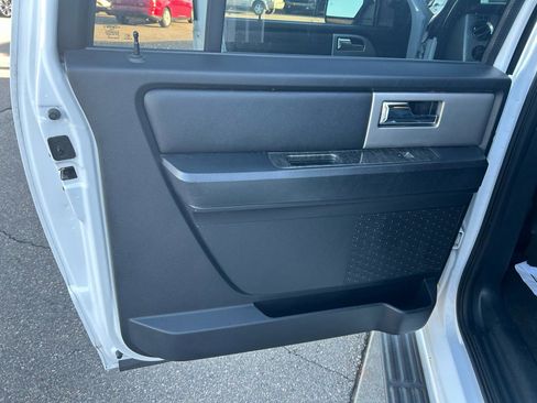 Used 2017 Ford Expedition EL Limited image 15