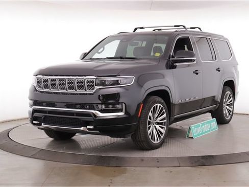 Used 2025 Jeep Grand Wagoneer 4WD image 10