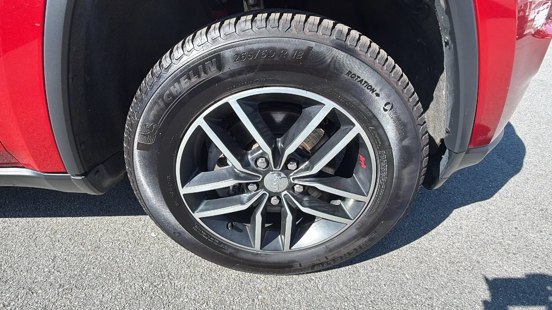 Used 2017 Jeep Grand Cherokee Trailhawk AWD/4WD image 10