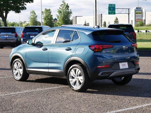 Used 2024 Buick Encore GX Preferred AWD/4WD image 7