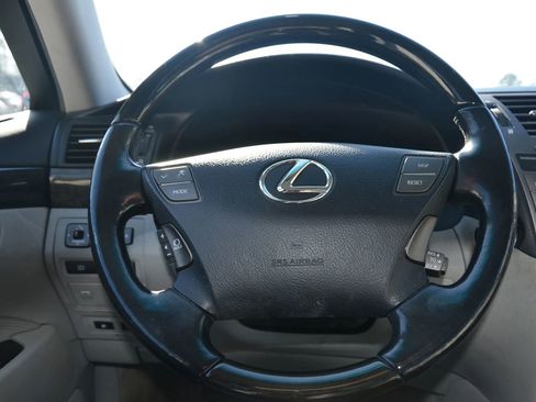 Used 2007 Lexus LS 460 image 14