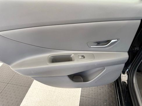 Used 2023 Hyundai Elantra SEL FWD image 18
