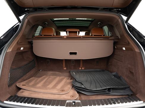 Used 2021 Porsche Cayenne image 31