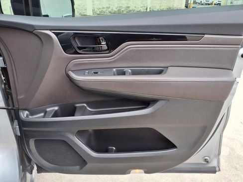 Used 2022 Honda Odyssey Touring image 11