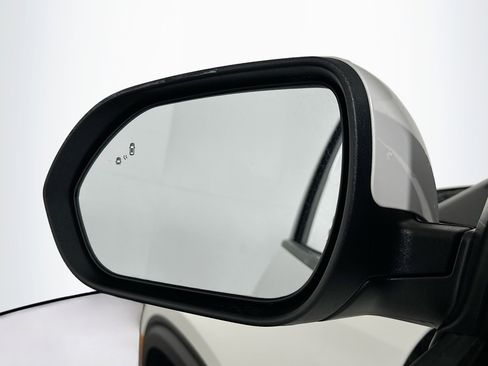 Used 2025 Kia Seltos S image 16