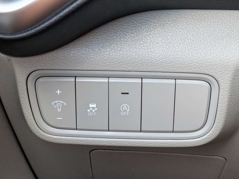 Certified 2024 Kia Soul LX w/ Option Group 015 FWD image 28