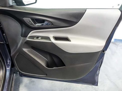 Certified 2019 Chevrolet Equinox LS w/ LS Convenience Package FWD image 29