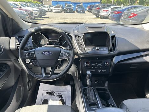 Used 2018 Ford Escape SE w/ SE Sport Appearance Package AWD/4WD image 11