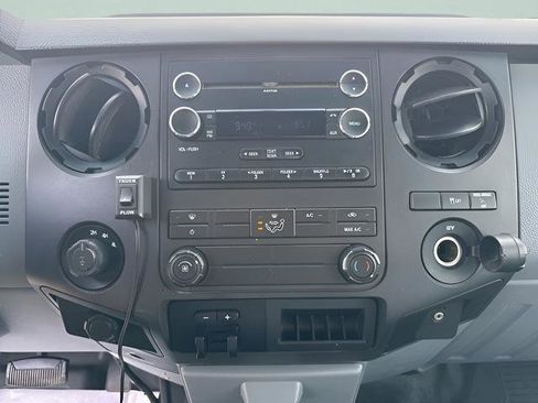 Used 2011 Ford F350 XL w/ Skid Plate Pkg image 14