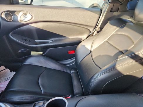 Used 2019 Nissan 370Z Coupe image 11