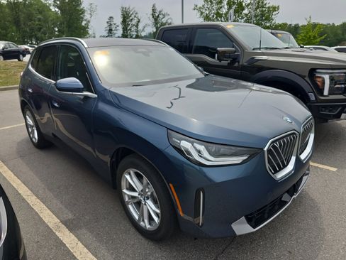 Certified 2025 BMW X3 xDrive30i w/ Convenience Package AWD/4WD image 1