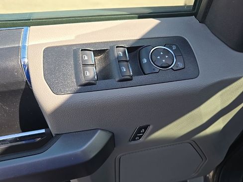 Used 2020 Ford F150 XLT AWD/4WD image 9