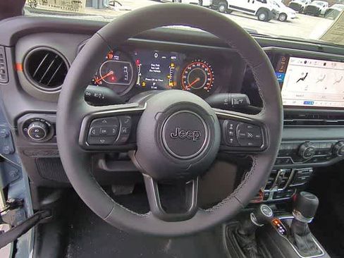 New 2026 Jeep Gladiator Mojave image 23