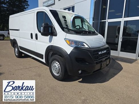 Used 2025 RAM ProMaster 1500 w/ Safety Group FWD image 1