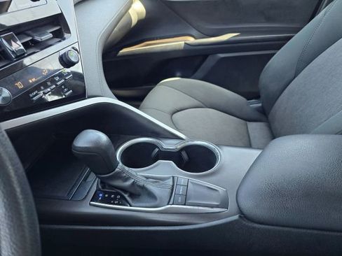 Used 2023 Toyota Camry LE image 27