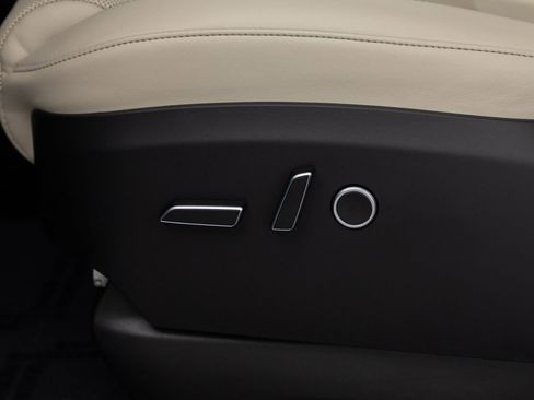 Used 2023 Tesla Model X AWD/4WD image 16