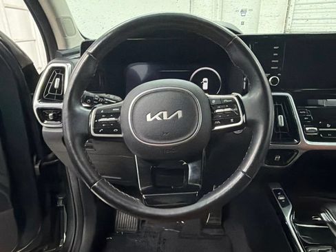 Used 2022 Kia Sorento SX Prestige w/ Rust Color Package AWD/4WD image 16