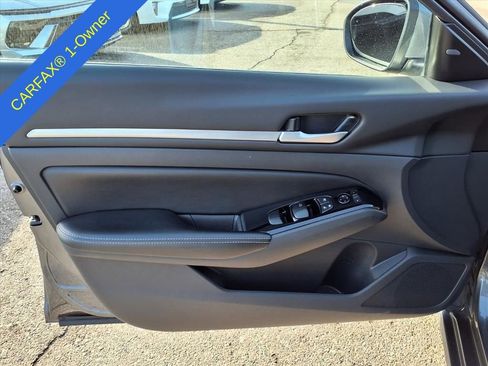 Used 2023 Nissan Altima 2.5 SV image 14