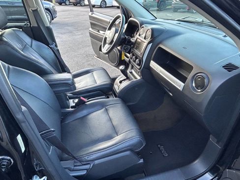 Used 2016 Jeep Compass High Altitude image 11
