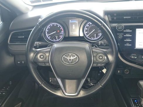 Used 2020 Toyota Camry SE FWD image 14
