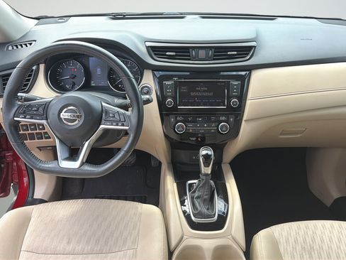 Used 2019 Nissan Rogue SV FWD image 30