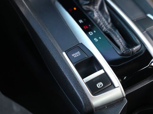 Used 2020 Honda Civic Sport image 42