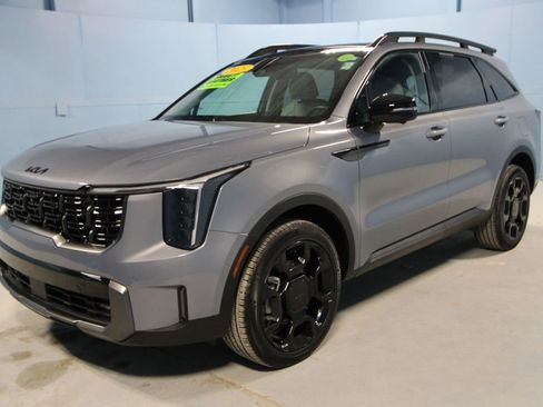 Used 2025 Kia Sorento SX AWD/4WD image 30