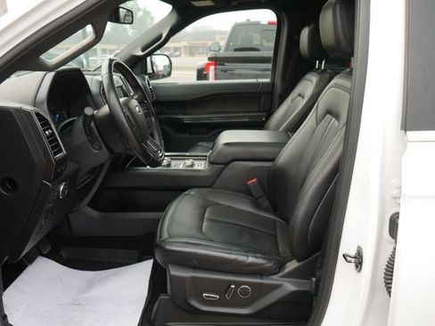 Used 2021 Ford Expedition Limited AWD/4WD image 2