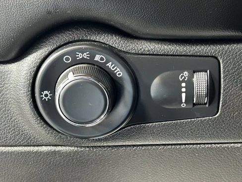 Used 2023 Dodge Durango GT AWD/4WD image 30