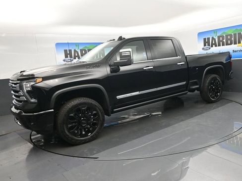 New 2026 Chevrolet Silverado 2500 High Country w/ Technology Package AWD/4WD image 1
