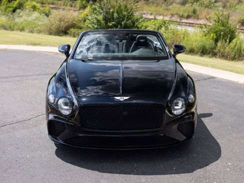 Used 2021 Bentley Continental GT image 16