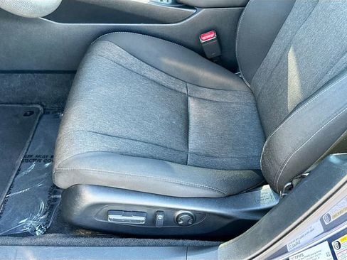 Used 2024 Honda Accord EX image 18