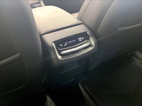 Used 2025 Cadillac XT6 Sport w/ Technology Package image 25