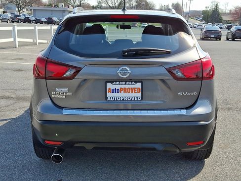 Used 2018 Nissan Rogue Sport SV image 5