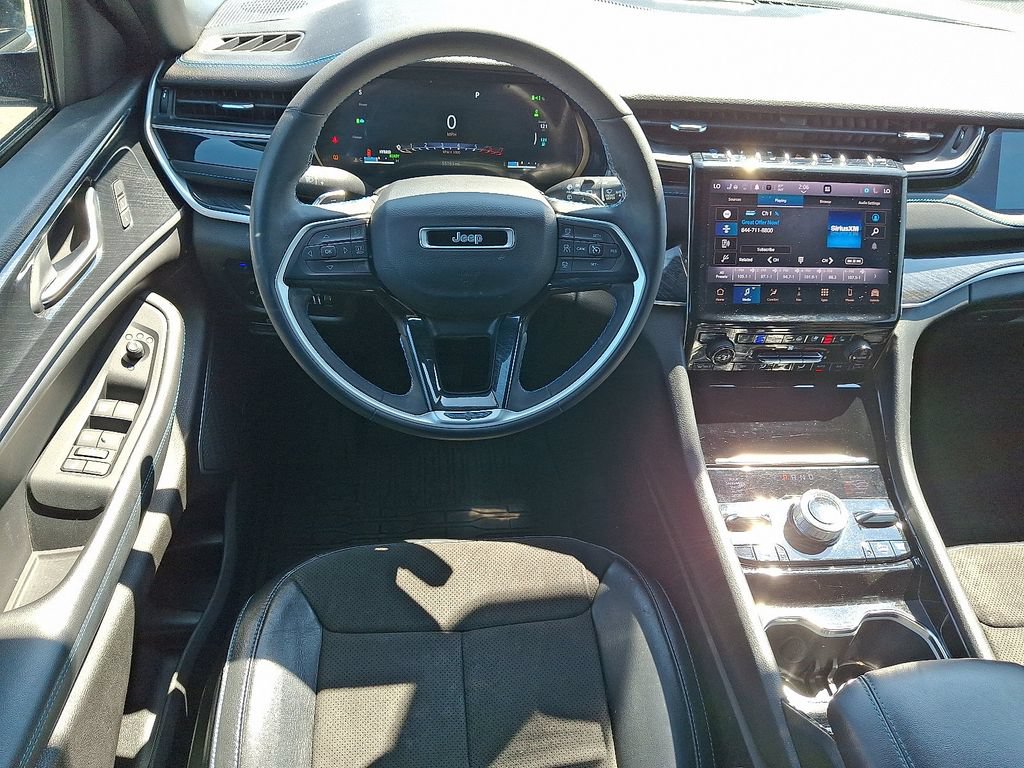 Used 2023 Jeep Grand Cherokee Trailhawk AWD/4WD image 12