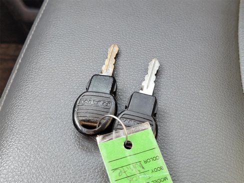 Used 2018 RAM 3500 Tradesman w/ Chrome Appearance Group image 29